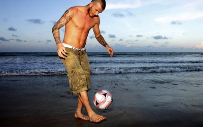 广发电竞精华-凯恩戴帽创纪录射手王实至名归