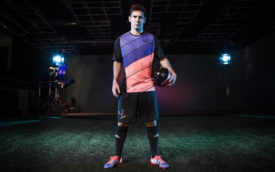 广发电竞播报-拉波尔特和瓜迪奥拉拥抱